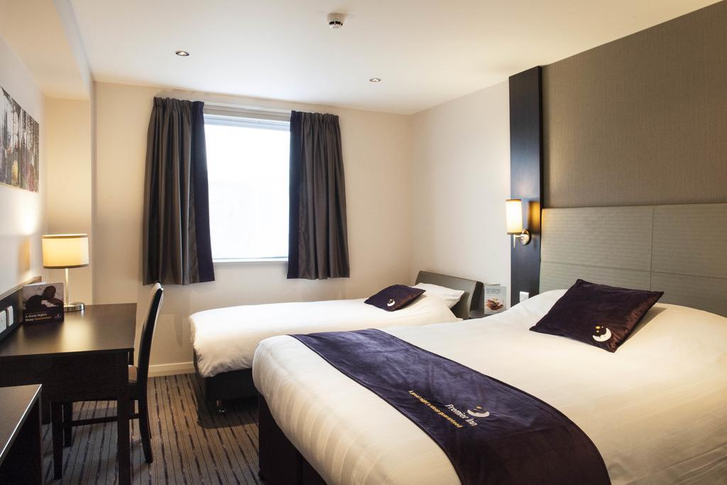 Premier Inn London Croydon West - Purley A23 Chambre photo