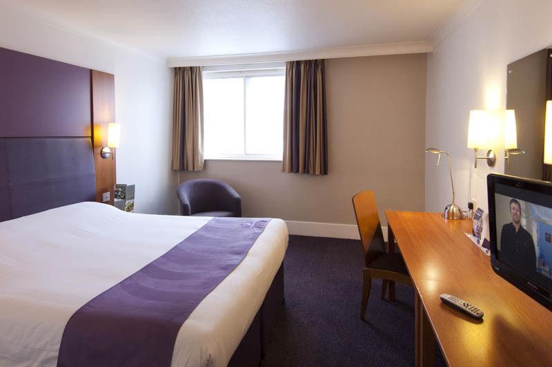 Premier Inn London Croydon West - Purley A23 Extérieur photo