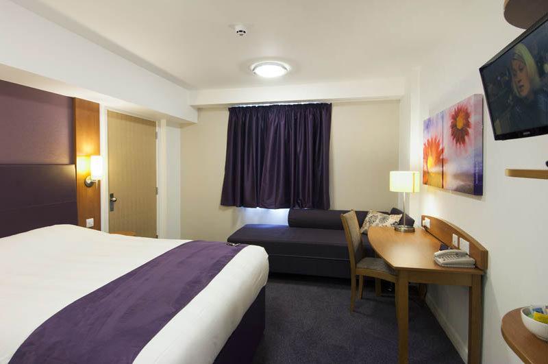 Premier Inn London Croydon West - Purley A23 Extérieur photo