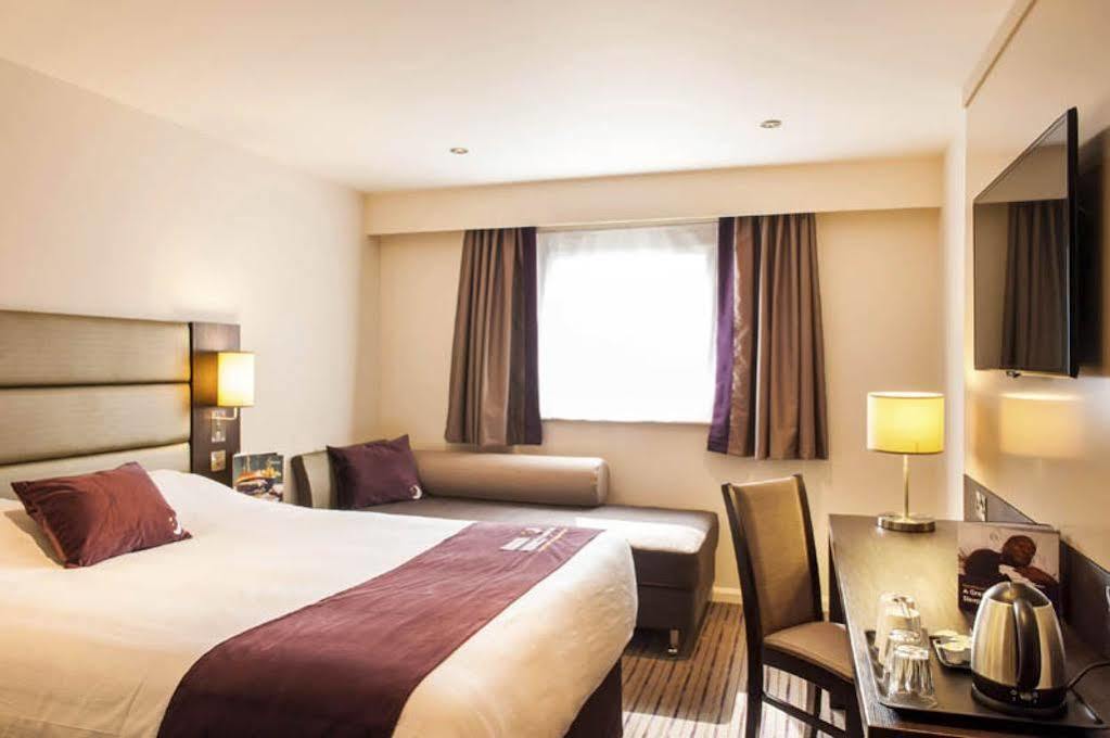 Premier Inn London Croydon West - Purley A23 Extérieur photo